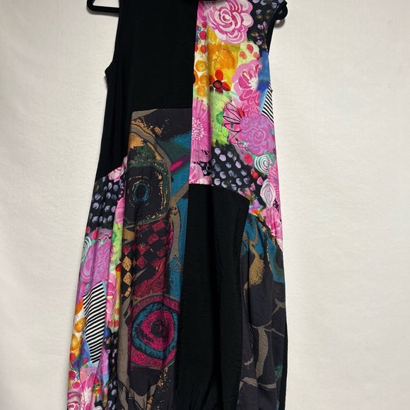 Vibrant Multicolor Sleeveless Midi Dress - Picture 2 of 12